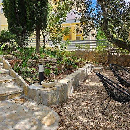 Holiday Home Baricevic Поседар'є Екстер'єр фото